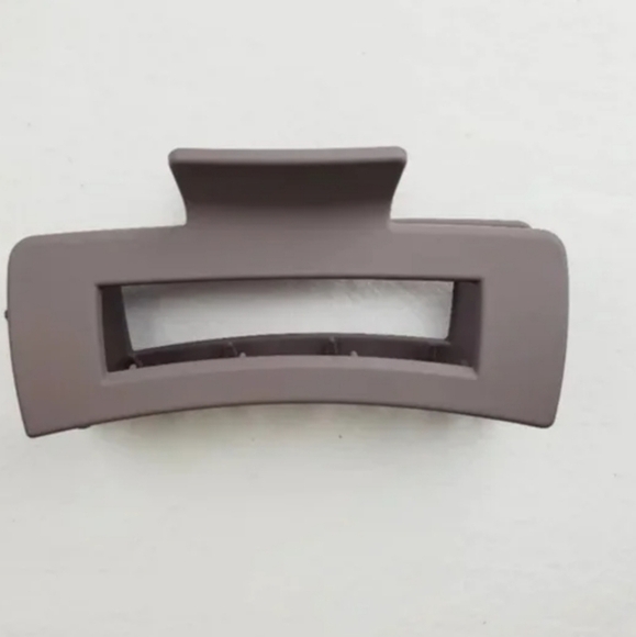 Claw Clip Hair Accessories - Picture 2 of 4